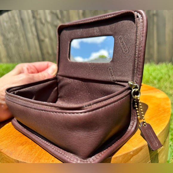 Coach Vintage leather Chubby travel cosmetic case - Picture 3 of 8